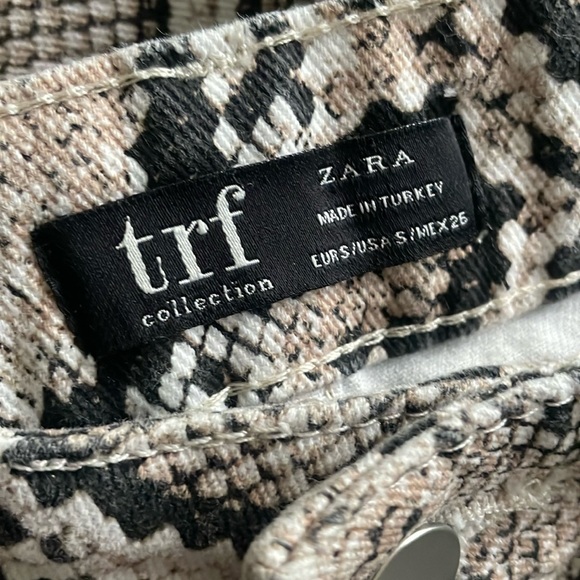 Zara Snakeprint Mini Skirt - Picture 6 of 6